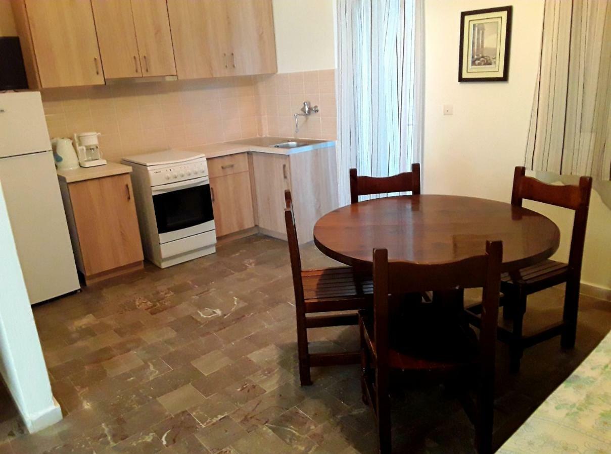 Athanasios Tsoumas Apartments 카스트로시키아 외부 사진